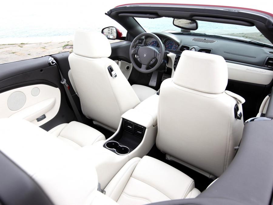  Maserati GranCabrio Sport 2011 года  (фото 45 из 107)